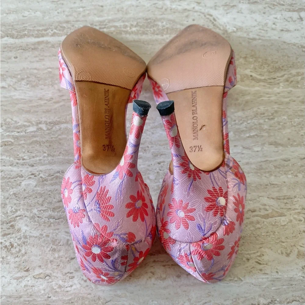 Vintage Manolo Blahnik Daisy Brocade D’orsay Pumps - Picture 9 of 9